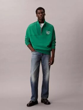 Laadukas fleece-huppari, rento malli, neljännesvetoketju Laadukas fleece-huppari, rento malli, neljännesvetoketju