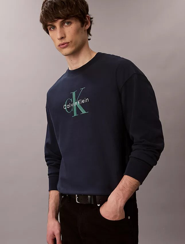 Laadukas frotee-huppari, jossa on Monogram-logo Laadukas frotee-huppari, jossa on Monogram-logo