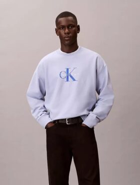 Laadukas frotee-paita, jossa Monogram-logo