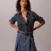 Laskostettu denim-minihame Laskostettu denim-minihame