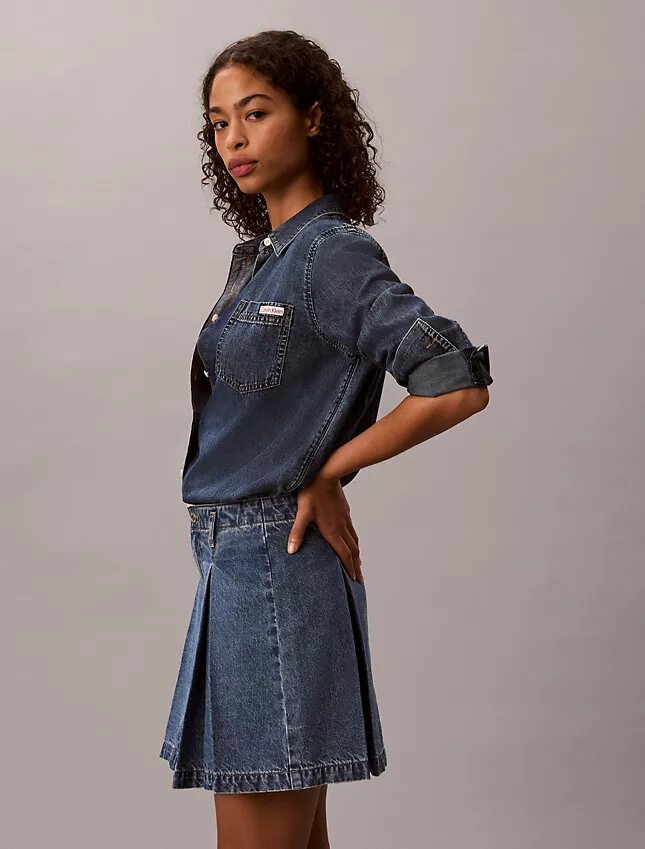 Laskostettu denim-minihame Laskostettu denim-minihame