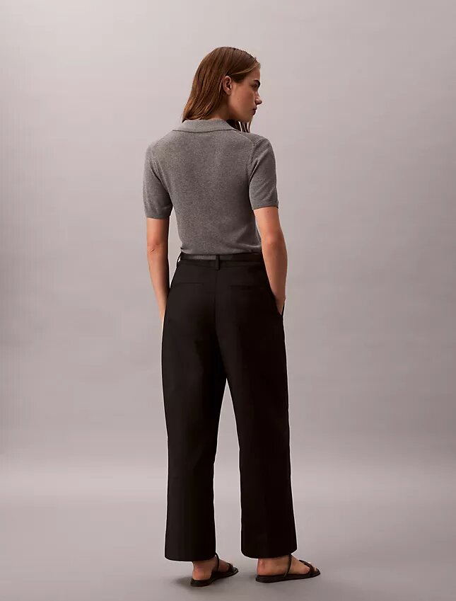 Leveälahkeiset cropped-chino-housut Leveälahkeiset cropped-chino-housut
