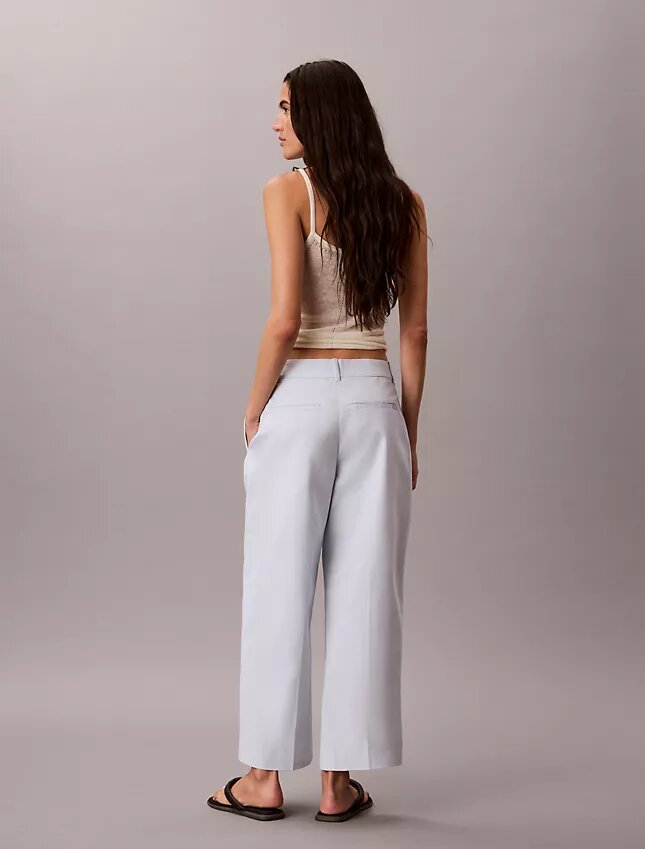 Leveälahkeiset cropped-chino-housut Leveälahkeiset cropped-chino-housut