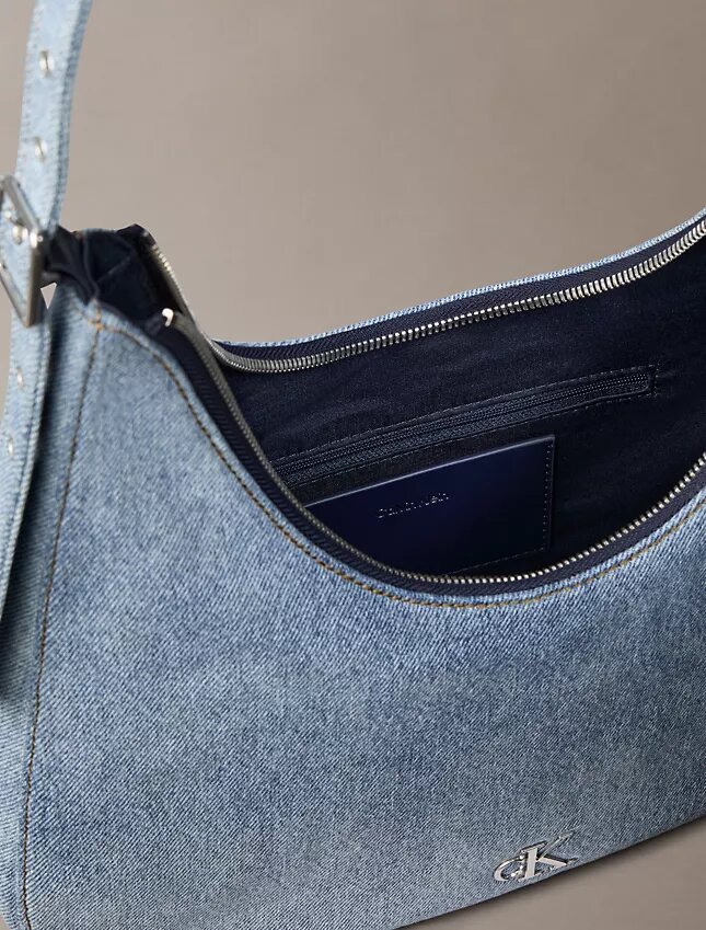 Logo Denim Crescent -olkalaukku Logo Denim Crescent -olkalaukku
