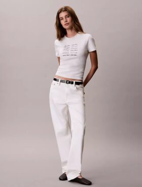 Logofonttikuviollinen slim-mallinen T-paita