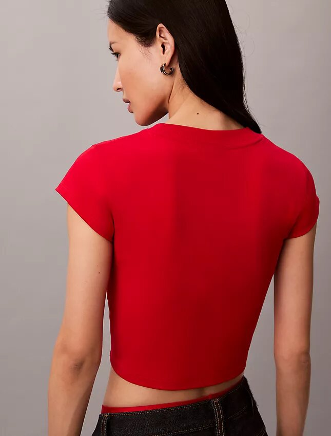 Lunar New Year Emblem Logo Crop T-paita Lunar New Year Emblem Logo Crop T-paita