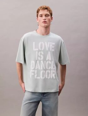 Marc Hundley Pride Love is a Dance Floor -rento T-paita