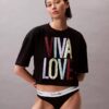 Marc Hundley Pride Viva Love lyhyt, rento T-paita Marc Hundley Pride Viva Love lyhyt, rento T-paita