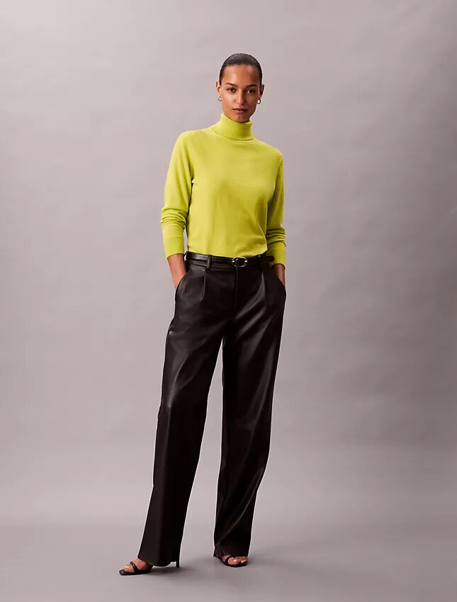 Merinovillainen klassinen turtleneck-villapaita Merinovillainen klassinen turtleneck-villapaita