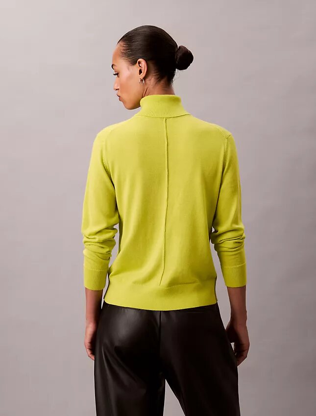 Merinovillainen klassinen turtleneck-villapaita Merinovillainen klassinen turtleneck-villapaita