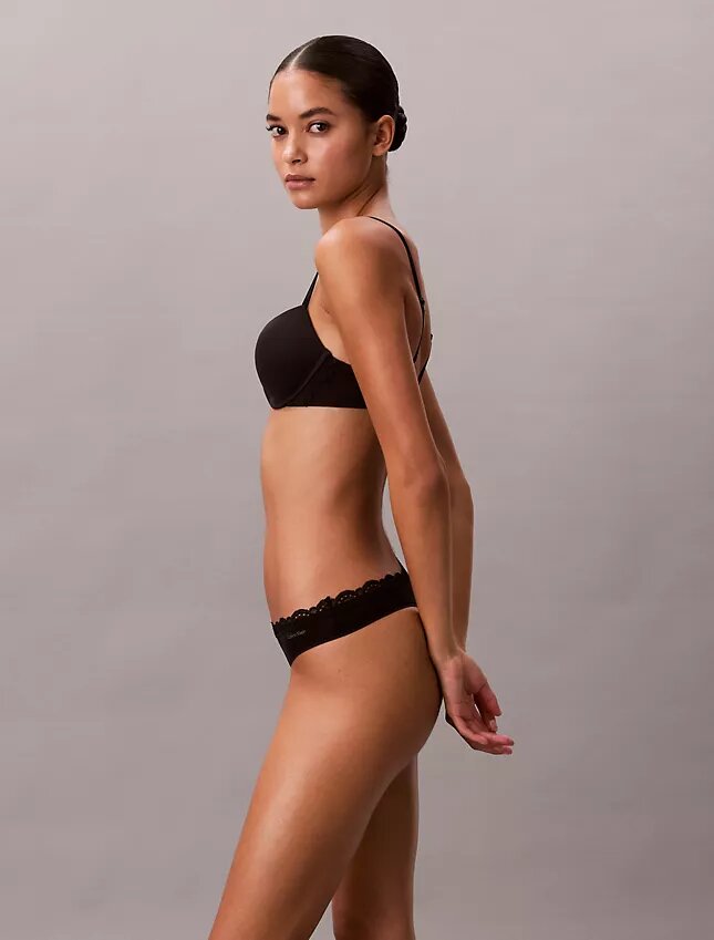 Microfiber-pitsi-Thong, 3 kpl Microfiber-pitsi-Thong, 3 kpl