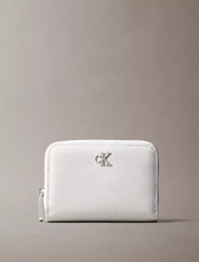 Minimalistinen Monogramilla varustettu vetoketjullinen lompakko