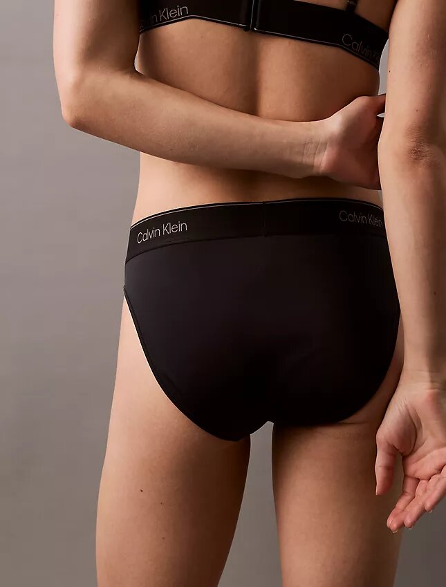 Moderni logolla varustettu Swim Bikini alaosa Moderni logolla varustettu Swim Bikini alaosa