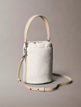 Monogram-kuvioinen bucket-laukku Monogram-kuvioinen bucket-laukku
