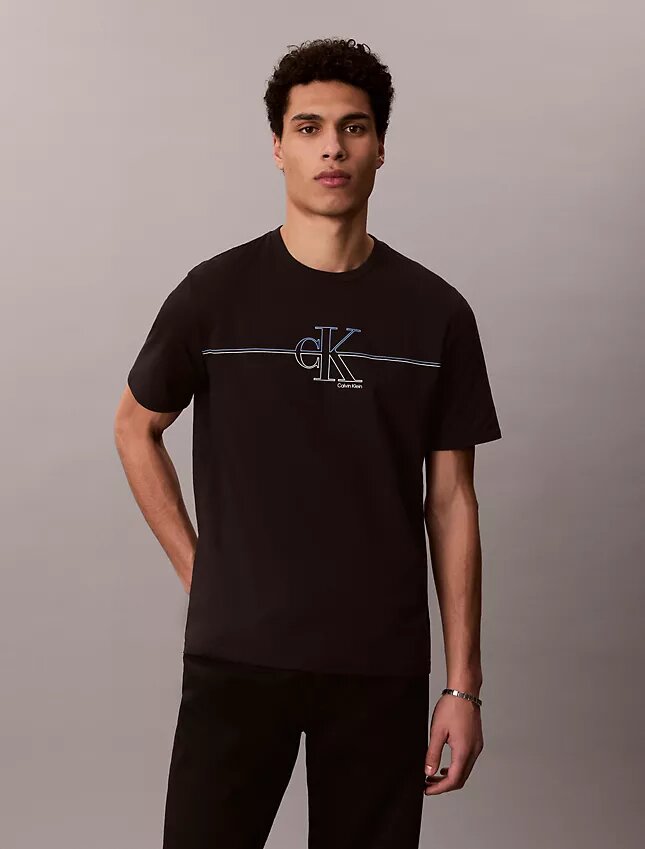 Monogram Line Graphic Classic T-paita Monogram Line Graphic Classic T-paita