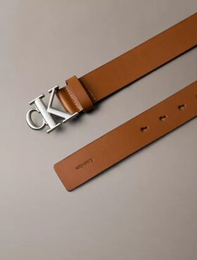Monogram-logovyö