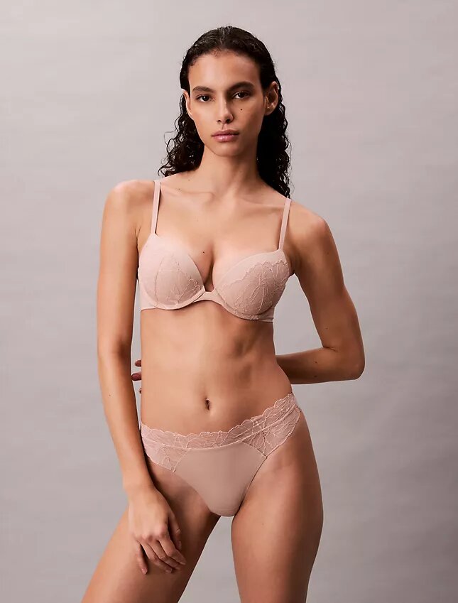 Perfectly Fit pitsinen push-up-plunge-rintaliivi Perfectly Fit pitsinen push-up-plunge-rintaliivi