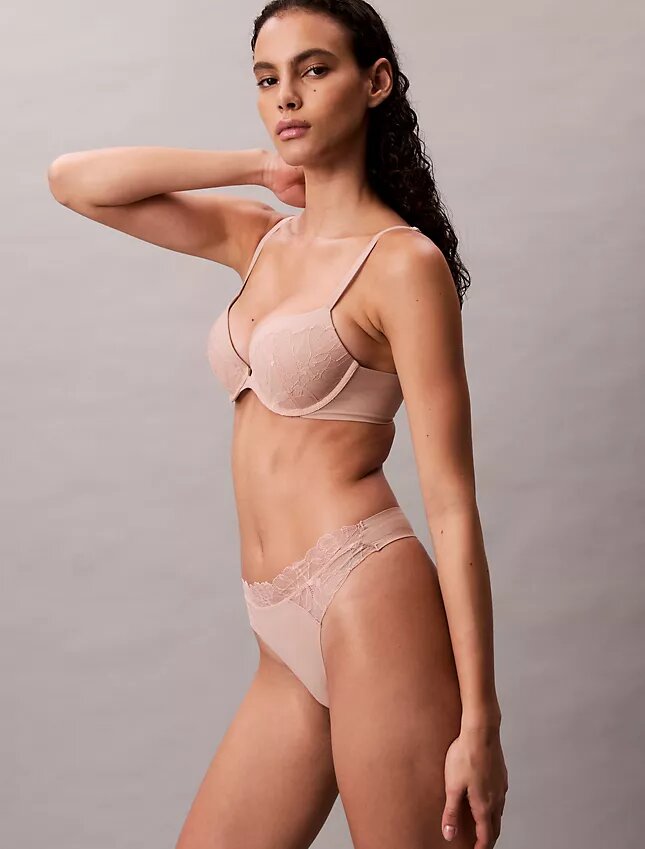 Perfectly Fit pitsinen push-up-plunge-rintaliivi Perfectly Fit pitsinen push-up-plunge-rintaliivi