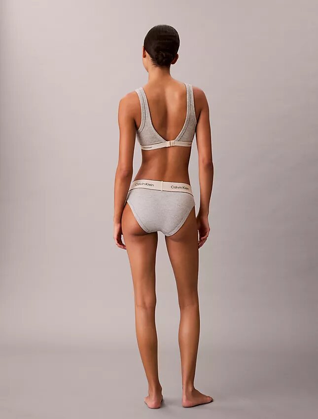 Perinteinen, kevyesti vuorattu, Cotton Stretch-mallinen kolmiomallinen Bralette Perinteinen, kevyesti vuorattu, Cotton Stretch-mallinen kolmiomallinen Bralette