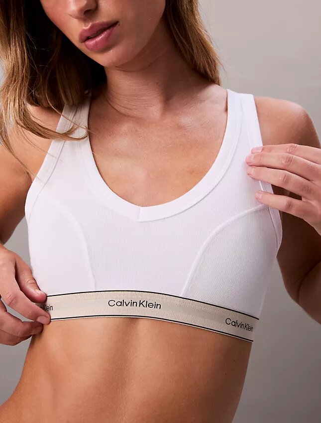 Perinteinen, kevyesti vuorattu, Cotton Stretch-mallinen kolmiomallinen Bralette Perinteinen, kevyesti vuorattu, Cotton Stretch-mallinen kolmiomallinen Bralette