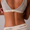 Perinteinen, kevyesti vuorattu, Cotton Stretch-mallinen kolmiomallinen Bralette Perinteinen, kevyesti vuorattu, Cotton Stretch-mallinen kolmiomallinen Bralette