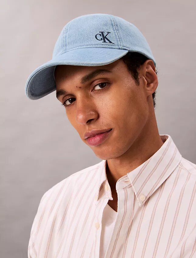 Pesetty Denim-baseball-lippis, jossa on brodeerattu logo Pesetty Denim-baseball-lippis, jossa on brodeerattu logo