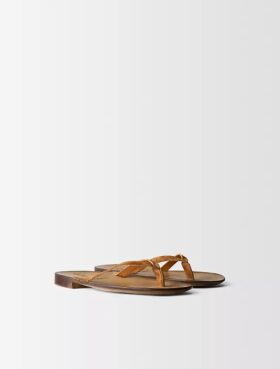 Pollon-sandaali