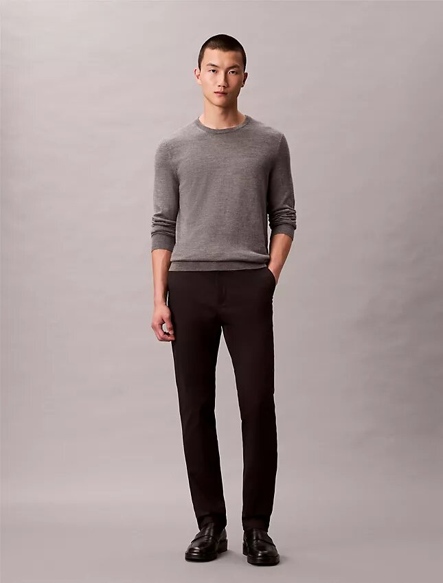 Puuvillasatiiniset slim-fit-chino-housut Puuvillasatiiniset slim-fit-chino-housut