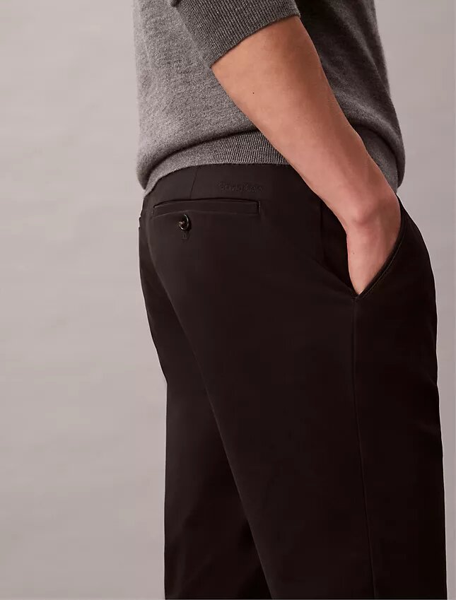 Puuvillasatiiniset slim-fit-chino-housut Puuvillasatiiniset slim-fit-chino-housut