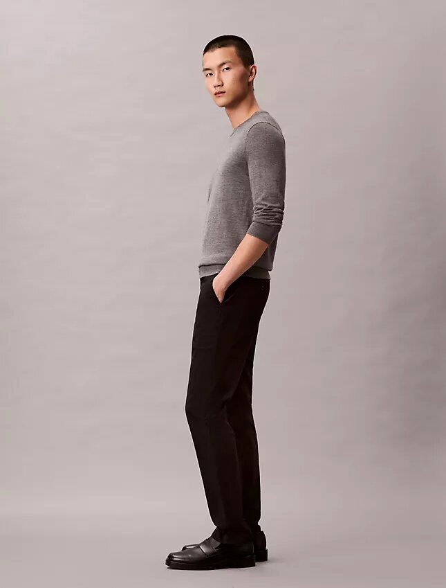 Puuvillasatiiniset slim-fit-chino-housut Puuvillasatiiniset slim-fit-chino-housut