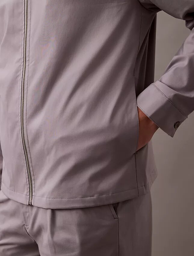 Puuvillaseos, klassinen vetoketjullinen paita-takki Puuvillaseos, klassinen vetoketjullinen paita-takki