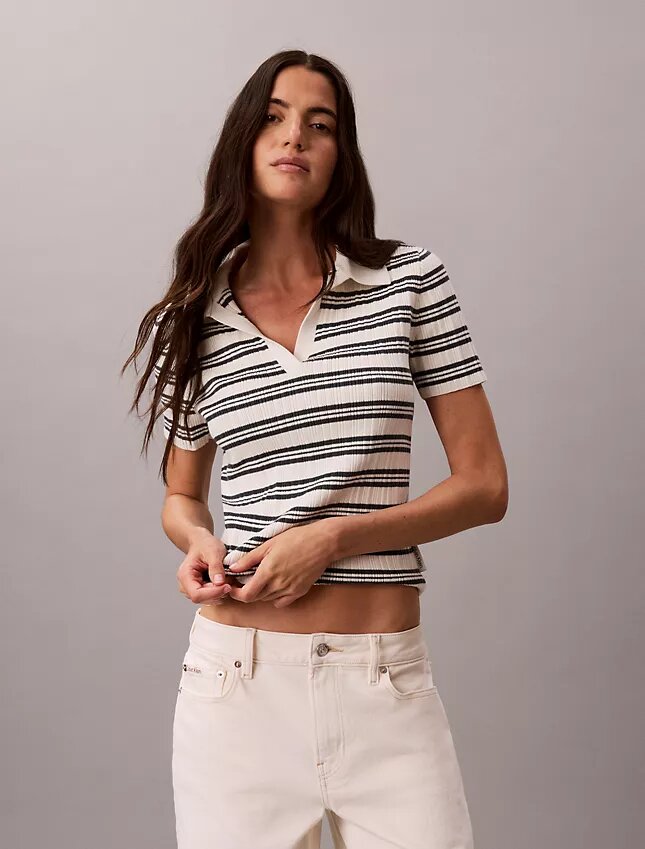 Raidallinen ribbineulottu slim-polo Raidallinen ribbineulottu slim-polo