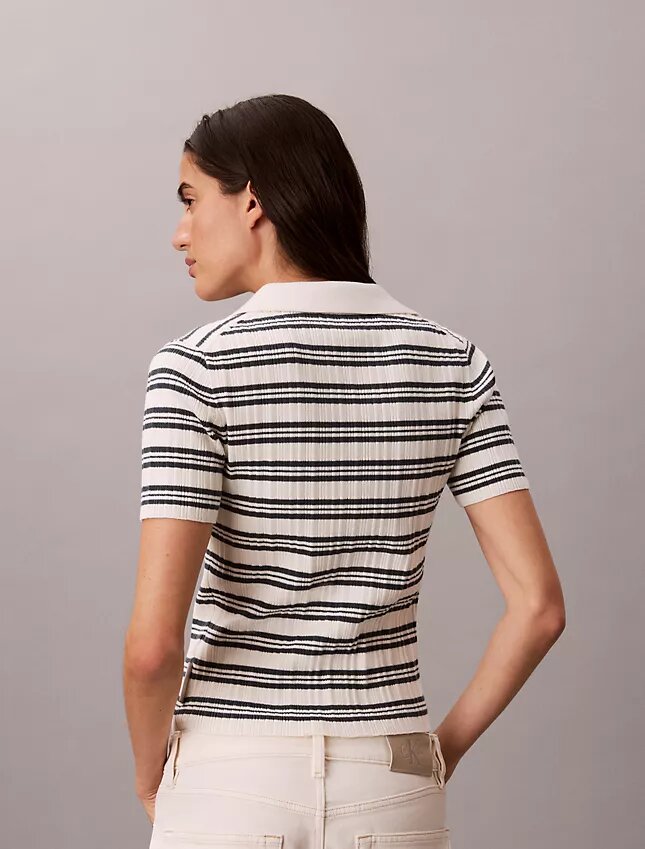 Raidallinen ribbineulottu slim-polo Raidallinen ribbineulottu slim-polo