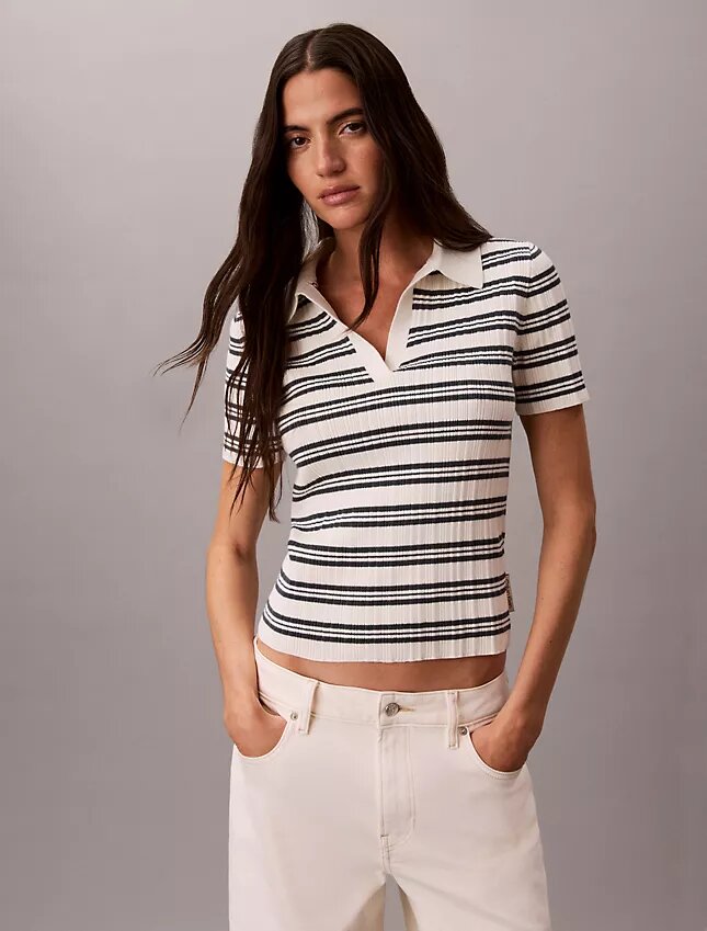Raidallinen ribbineulottu slim-polo Raidallinen ribbineulottu slim-polo