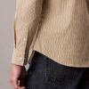 Raidallinen slim fit -paita napituskauluksella Raidallinen slim fit -paita napituskauluksella