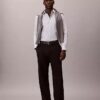 Raidallinen tekninen joustava slim-fit-paita napit edessä Raidallinen tekninen joustava slim-fit-paita napit edessä