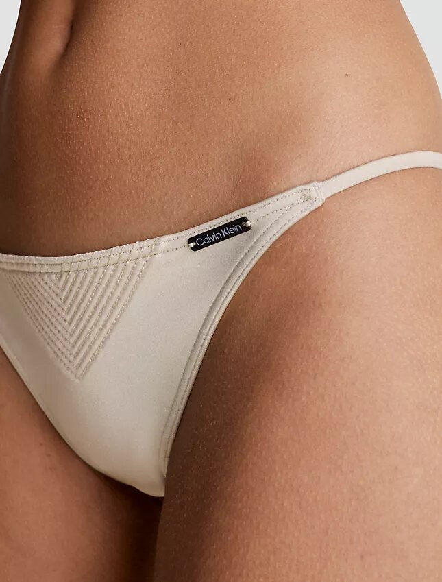 Rakenteelliset Bikini-alaosat Rakenteelliset Bikini-alaosat