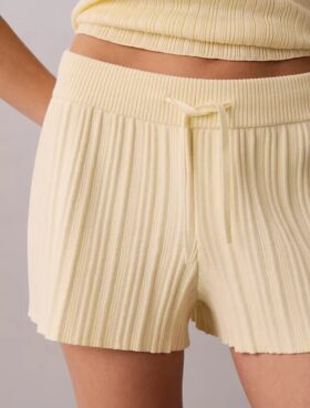 Rib-malliset vetoketjushortsit