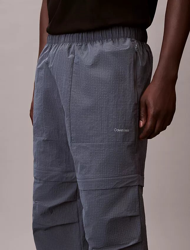 Ripstop-nyloniset muunneltavat kudotut housut Ripstop-nyloniset muunneltavat kudotut housut