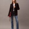 Räätälöity rayon-bleiseri Räätälöity rayon-bleiseri