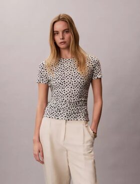 Rypytetty slim-fit-T-paita Rypytetty slim-fit-T-paita