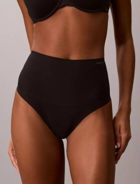 Second Skin -tasoittava Thong