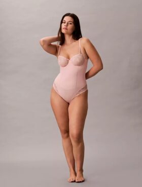 Sensual Stretch Lace Bodyt Sensual Stretch Lace Bodyt