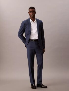 Slim Fit -pukuhousut