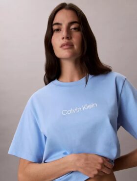 Standard Logo Relaxed T-paita