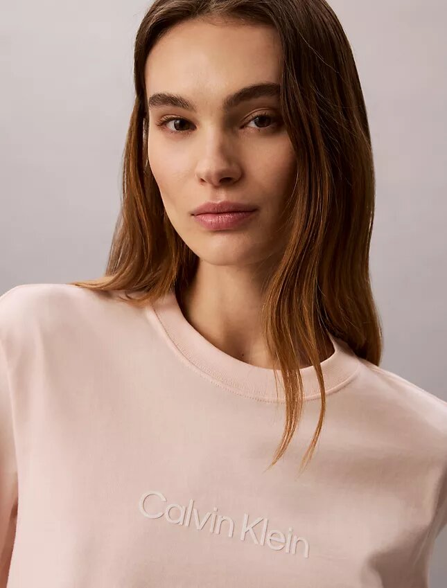 Standard Logo Relaxed T-paita Standard Logo Relaxed T-paita