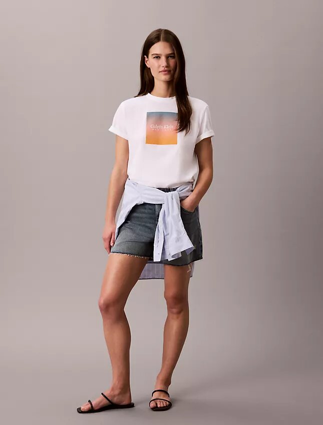 Sunset Graphic Classic -paita Sunset Graphic Classic -paita
