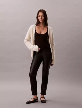 Tekonahkaiset leggingsit