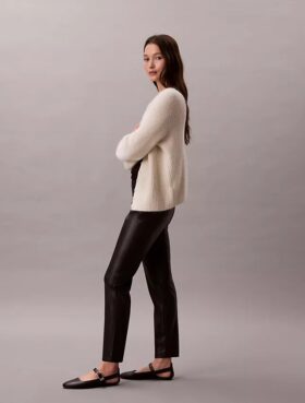 Tekonahkaiset leggingsit
