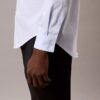 Teräksenvärinen yksivärinen slim fit -paita napit edessä